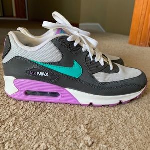 🆕 Nike Air Max Women’s Sneakers